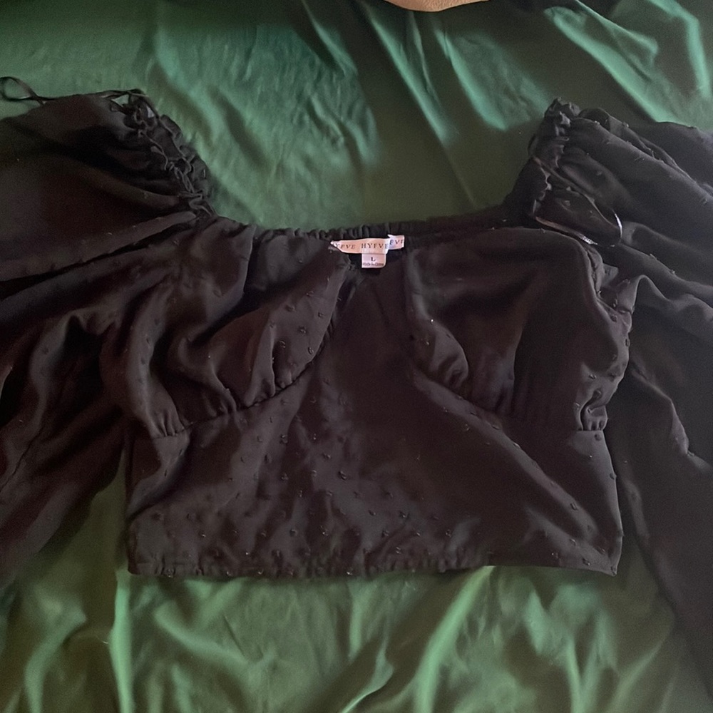 Pirate sleeve black crop top